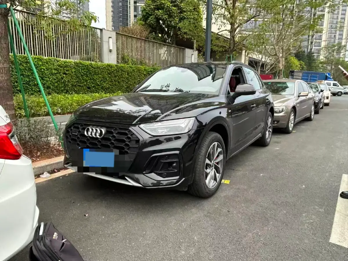 2025 Audi Q5L 2.0T 190HP L4 7DCT