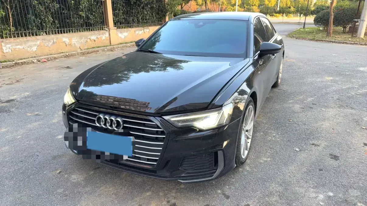 2022 Audi A6L 2.0T 224HP L4 7DCT