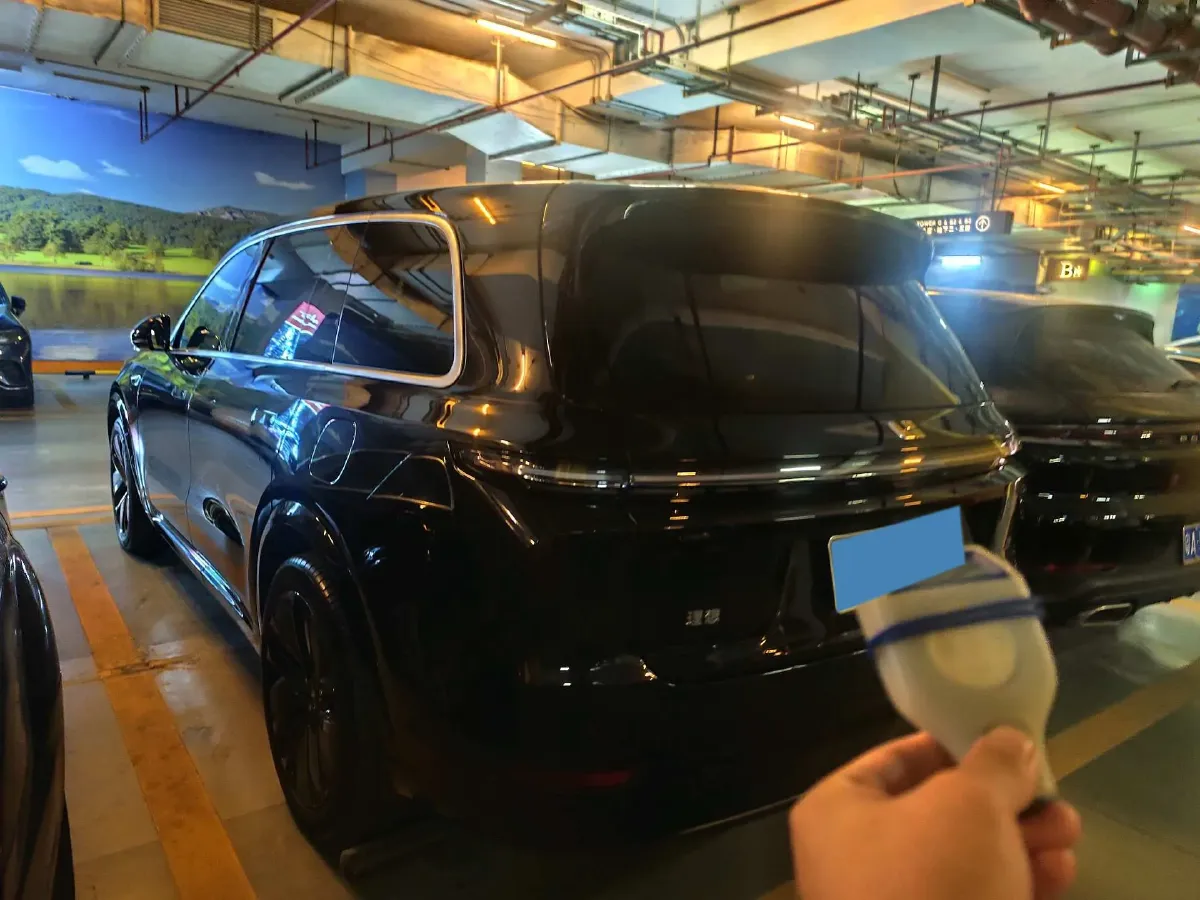 2024 Li L9 Range Extended 154HP REEV 52.3KWH,autocango,china used car exporter,china ev exporter,chinese used car exporter,chinese used ev exporter