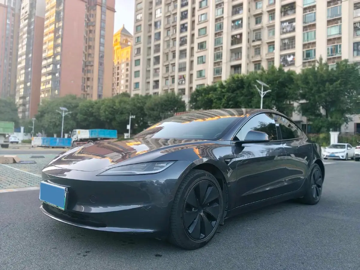 2023 HYPTEC GT BEV 80KWH