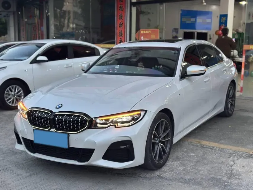 2021 BMW 3 Series 2.0T 156HP L4 8AT,autocango,china used car exporter,china ev exporter,chinese used car exporter,chinese used ev exporter