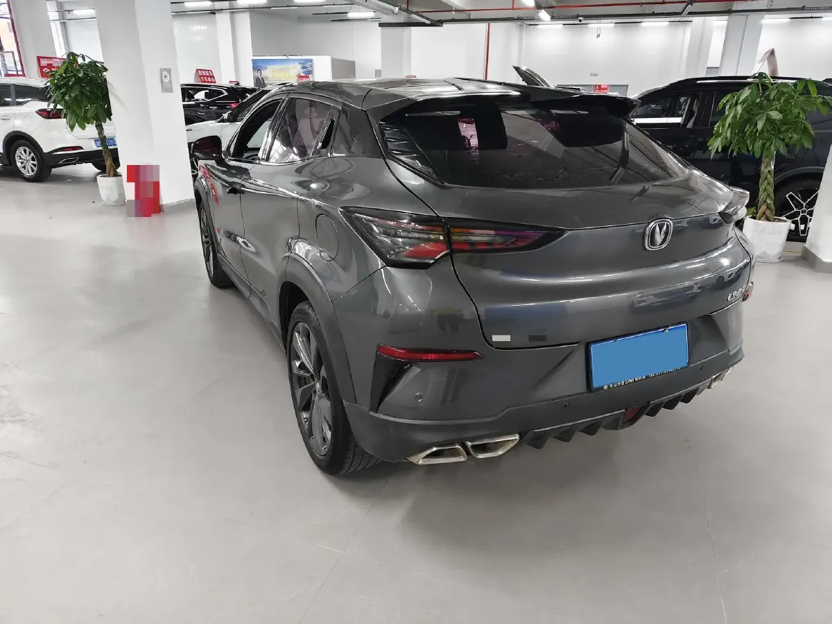 2020 ChangAn UNI-T 1.5T 180HP L4 7DCT,autocango,china used car exporter,china ev exporter,chinese used car exporter,chinese used ev exporter