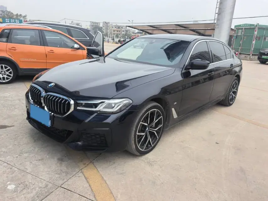 2022 BMW 5 Series 2.0T 252HP L4 8AT