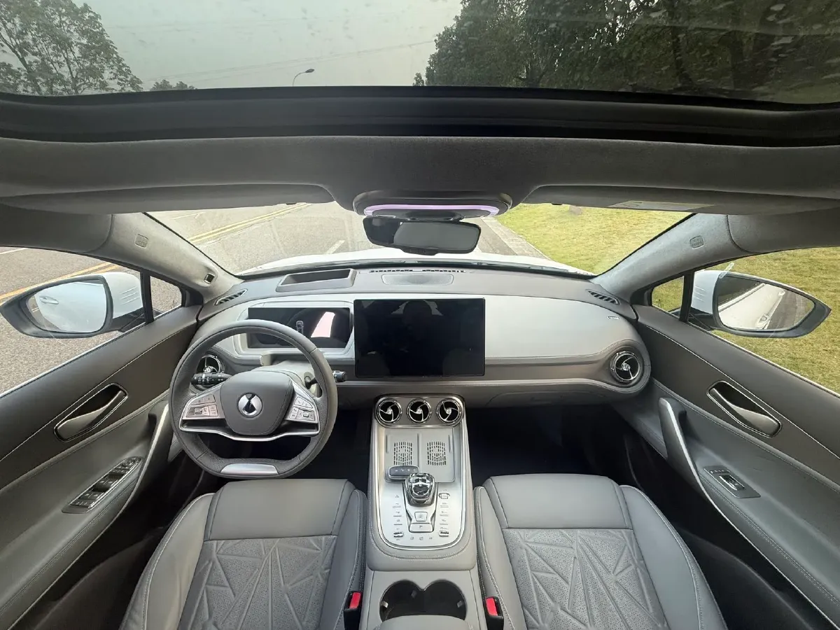 2023 Denza N8 1.5T 139HP L4 E-CVT PHEV 45.8KWH,autocango,china used car exporter,china ev exporter,chinese used car exporter,chinese used ev exporter