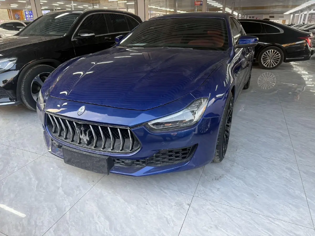 2018 Maserati Ghibli 3.0T 350HP V6 8AT