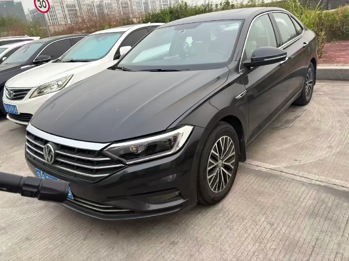 2020 Volkswagen Sagitar 1.4T 150HP L4 7DCT