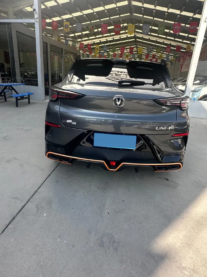 2022 ChangAn UNI-T 1.5T 188HP L4 7DCT,autocango,china used car exporter,china ev exporter,chinese used car exporter,chinese used ev exporter