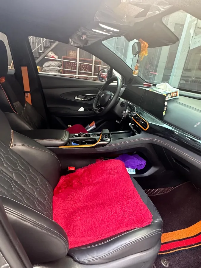 2022 ChangAn UNI-T 1.5T 188HP L4 7DCT,autocango,china used car exporter,china ev exporter,chinese used car exporter,chinese used ev exporter