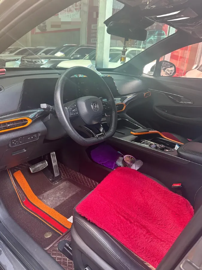 2022 ChangAn UNI-T 1.5T 188HP L4 7DCT,autocango,china used car exporter,china ev exporter,chinese used car exporter,chinese used ev exporter