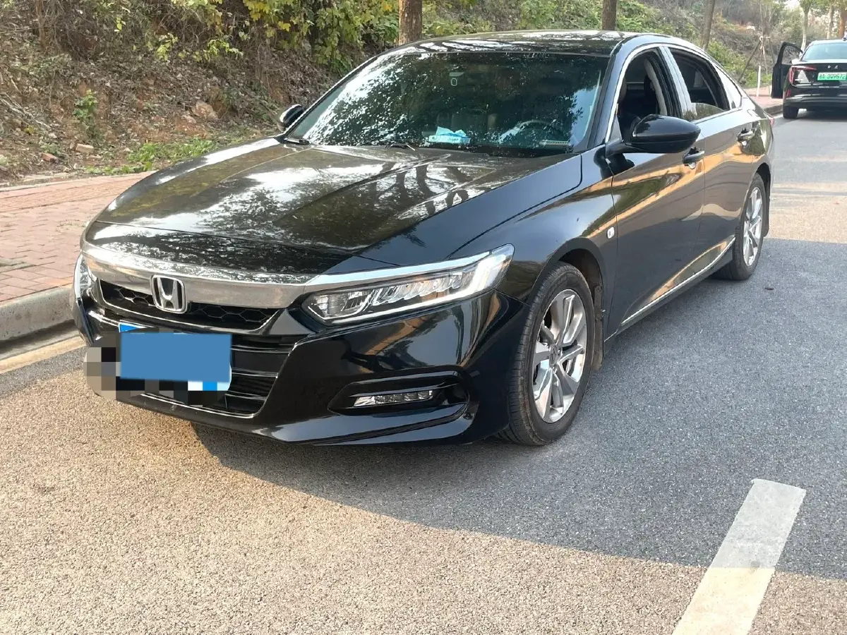 2018 Honda Accord 1.5T 177HP L4 CVT