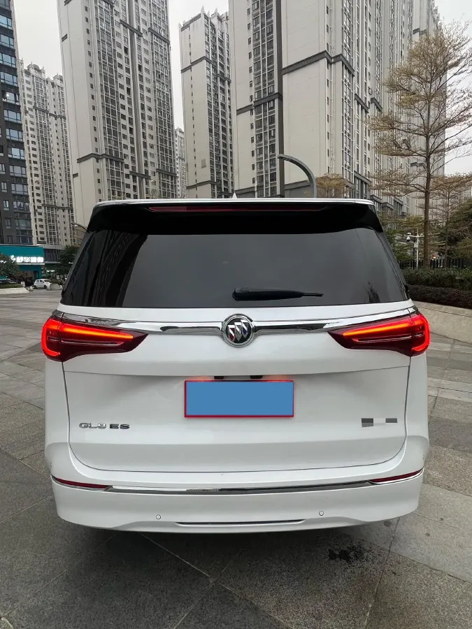2023 Buick GL8 2.0T 237HP L4 9AT,autocango,china used car exporter,china ev exporter,chinese used car exporter,chinese used ev exporter
