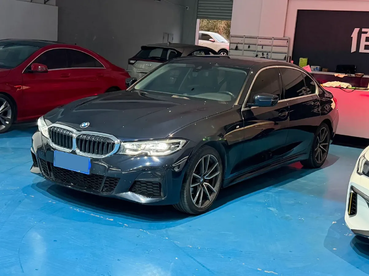 2021 BMW 3 Series 2.0T 184HP L4 8AT,autocango,china used car exporter,china ev exporter,chinese used car exporter,chinese used ev exporter