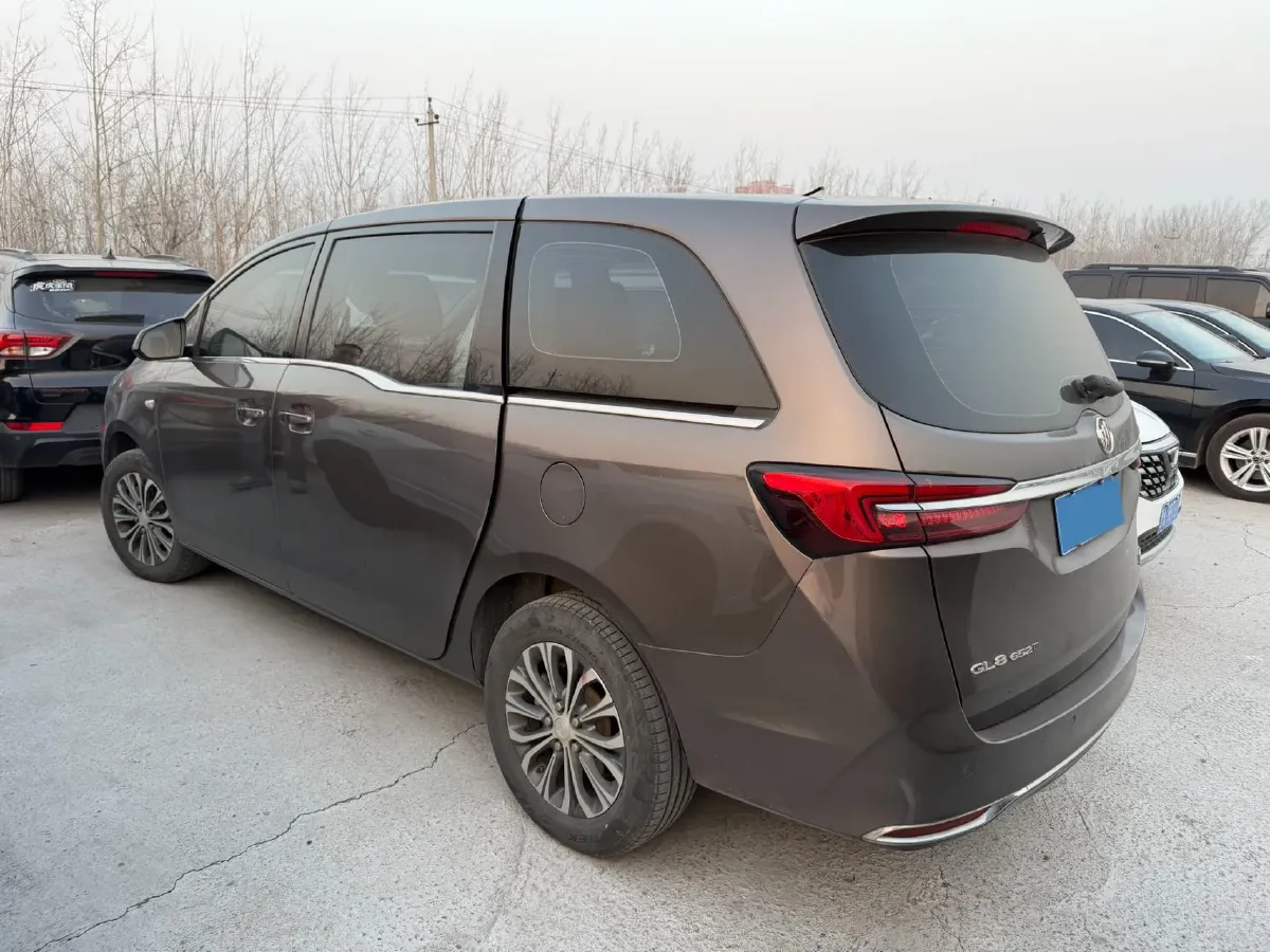 2022 Buick GL8 2.0T 237HP L4 9AT,autocango,china used car exporter,china ev exporter,chinese used car exporter,chinese used ev exporter