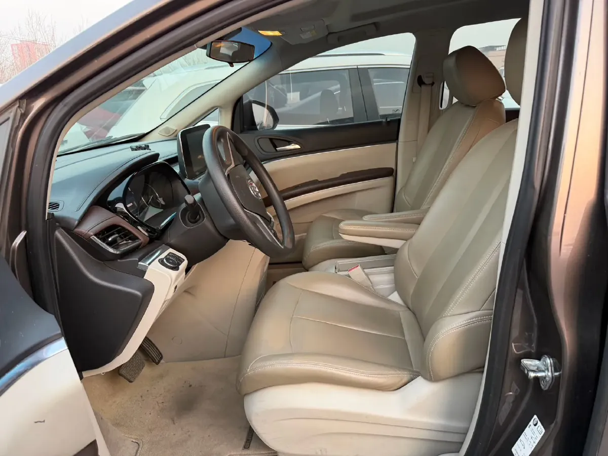 2022 Buick GL8 2.0T 237HP L4 9AT,autocango,china used car exporter,china ev exporter,chinese used car exporter,chinese used ev exporter