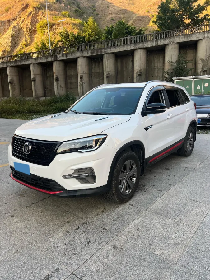 2021 ChangAn CS75 1.5T 178HP L4 7DCT,autocango,china used car exporter,china ev exporter,chinese used car exporter,chinese used ev exporter