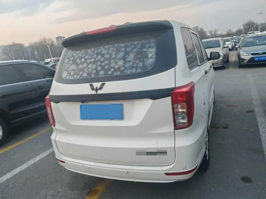 2019 WuLing HongGuang 1.5L 105HP L4 5MT,autocango,china used car exporter,china ev exporter,chinese used car exporter,chinese used ev exporter