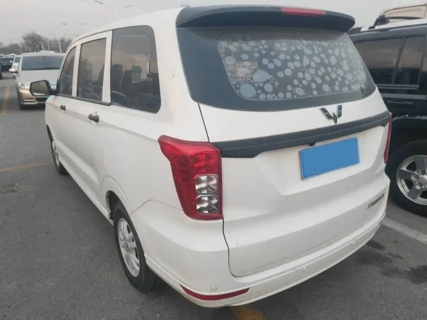 2019 WuLing HongGuang 1.5L 105HP L4 5MT,autocango,china used car exporter,china ev exporter,chinese used car exporter,chinese used ev exporter