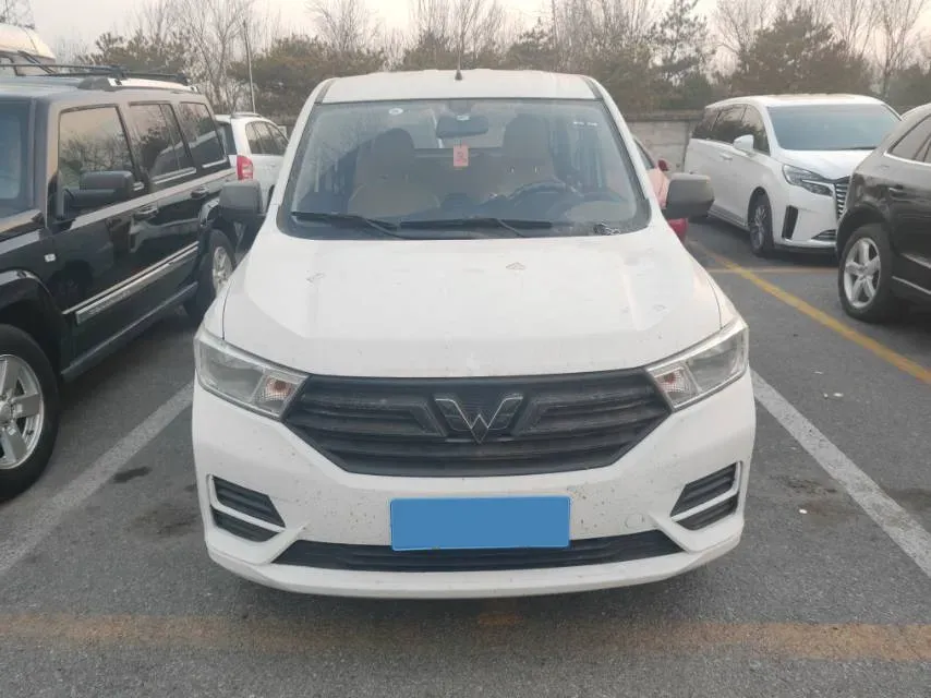2019 WuLing HongGuang 1.5L 105HP L4 5MT,autocango,china used car exporter,china ev exporter,chinese used car exporter,chinese used ev exporter