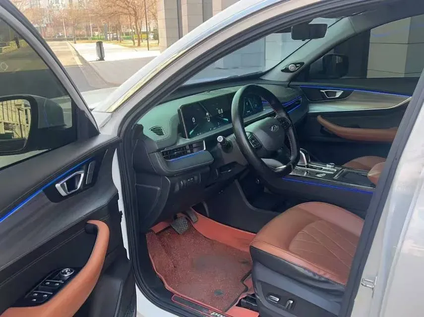 2021 Chery Tiggo 8 Plus 1.6T 197HP L4 7DCT,autocango,china used car exporter,china ev exporter,chinese used car exporter,chinese used ev exporter