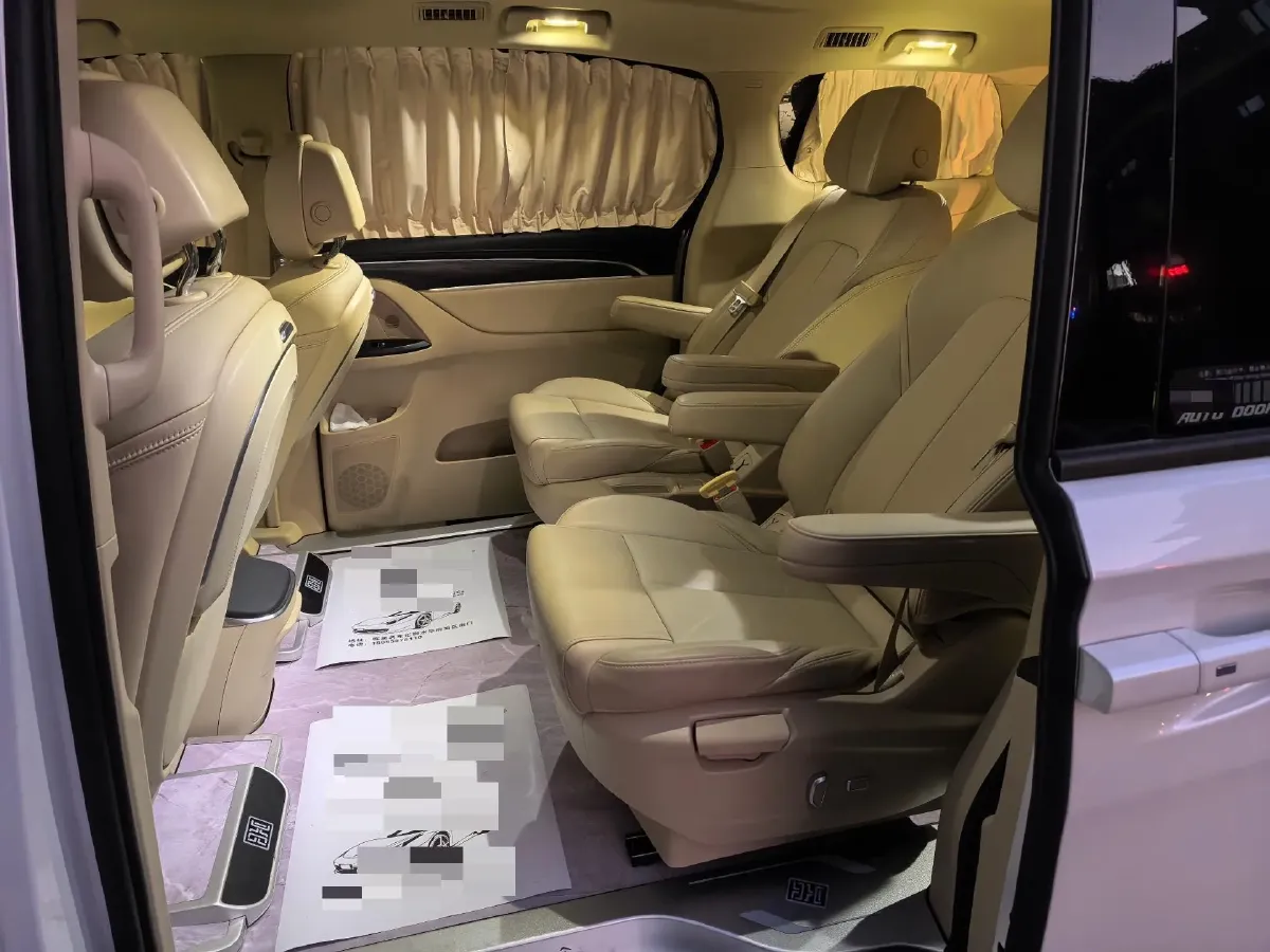 2023 Buick GL8 2.0T 237HP L4 9AT,autocango,china used car exporter,china ev exporter,chinese used car exporter,chinese used ev exporter