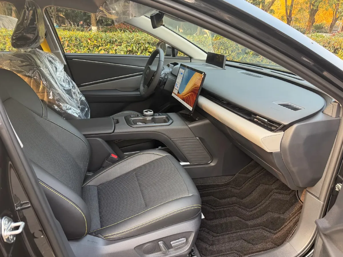 2025 Toyota bZ5 BEV,autocango,china used car exporter,china ev exporter,chinese used car exporter,chinese used ev exporter