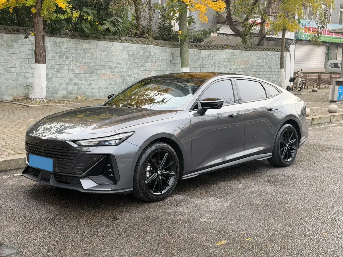 2022 ChangAn UNI-V 1.5T 188HP L4 7DCT