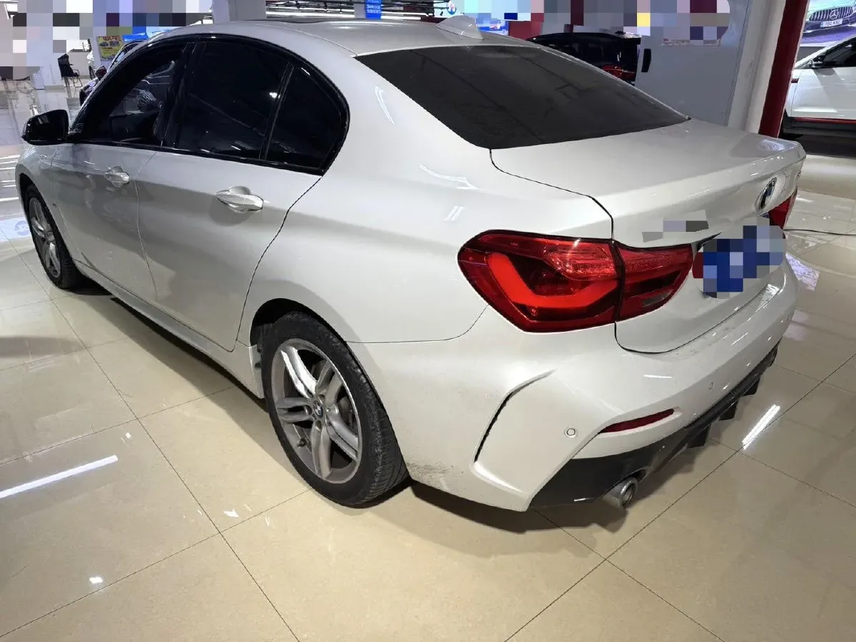 2020 BMW 1 Series 1.5T 140HP L3 7DCT,autocango,china used car exporter,china ev exporter,chinese used car exporter,chinese used ev exporter