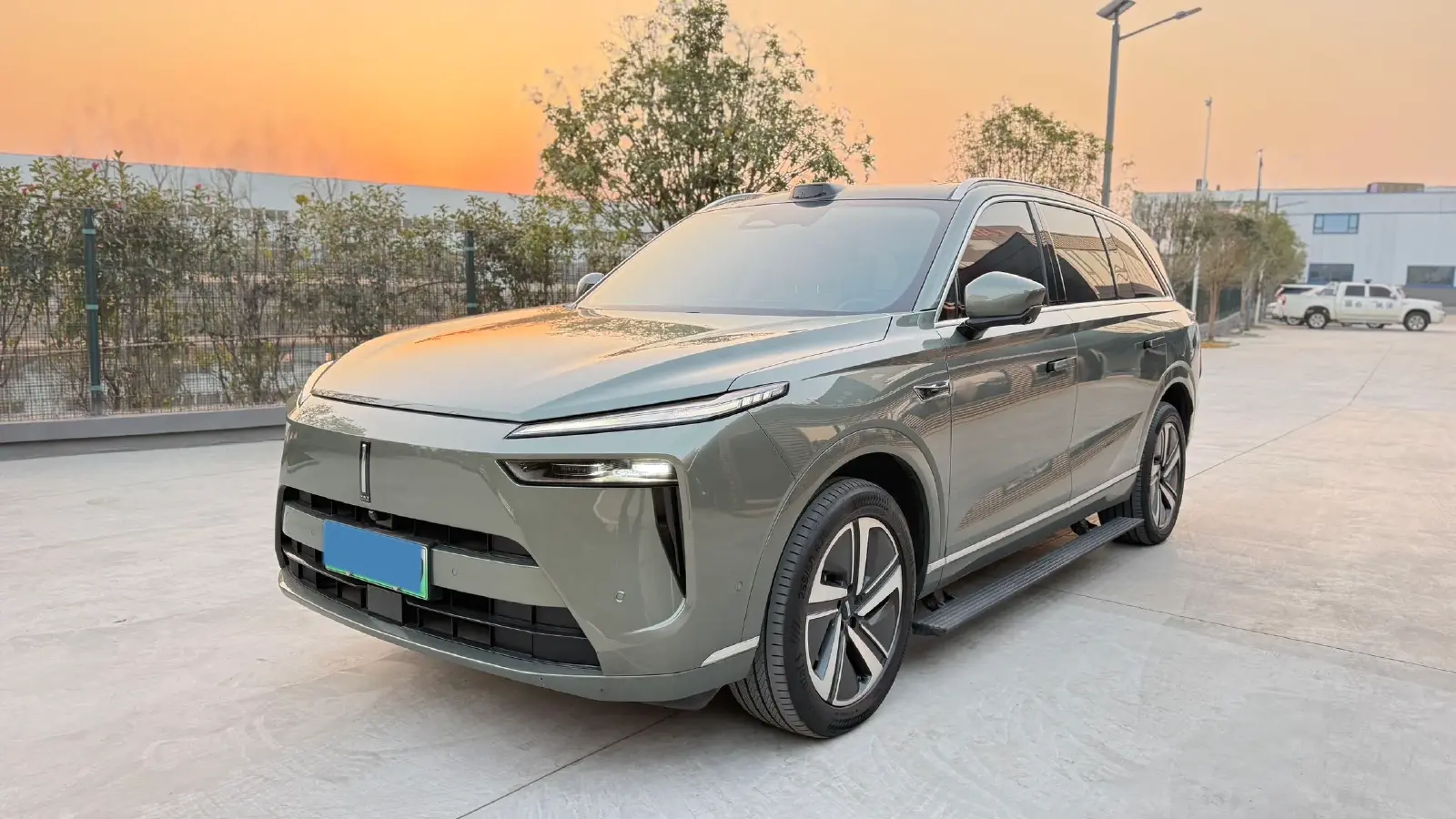 2025 WEY BlueMountain 1.5T 170HP L4 4DHT PHEV 52.3KWH