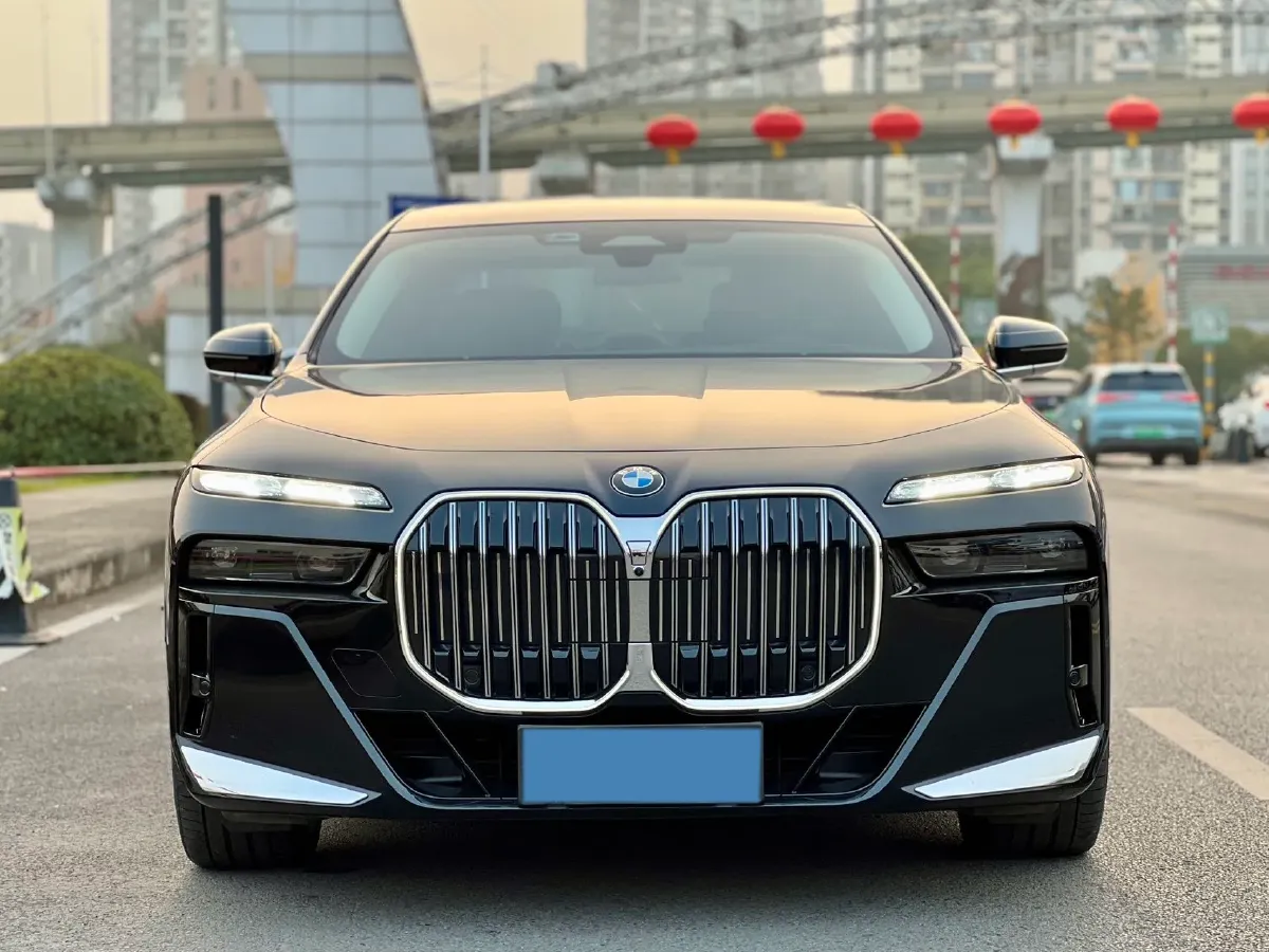 2023 BMW 7 Series 3.0T 381HP L6 8AT,autocango,china used car exporter,china ev exporter,chinese used car exporter,chinese used ev exporter