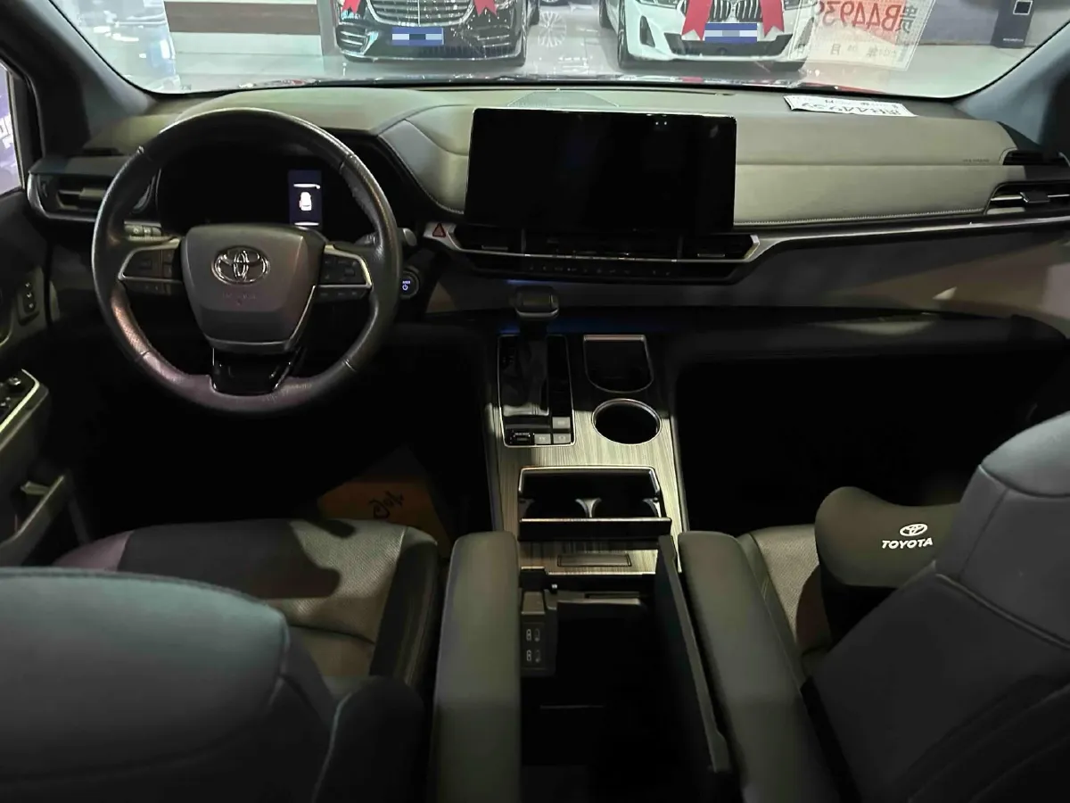 2022 Toyota Granvia 2.5L 192HP L4 E-CVT Hybrid,autocango,china used car exporter,china ev exporter,chinese used car exporter,chinese used ev exporter