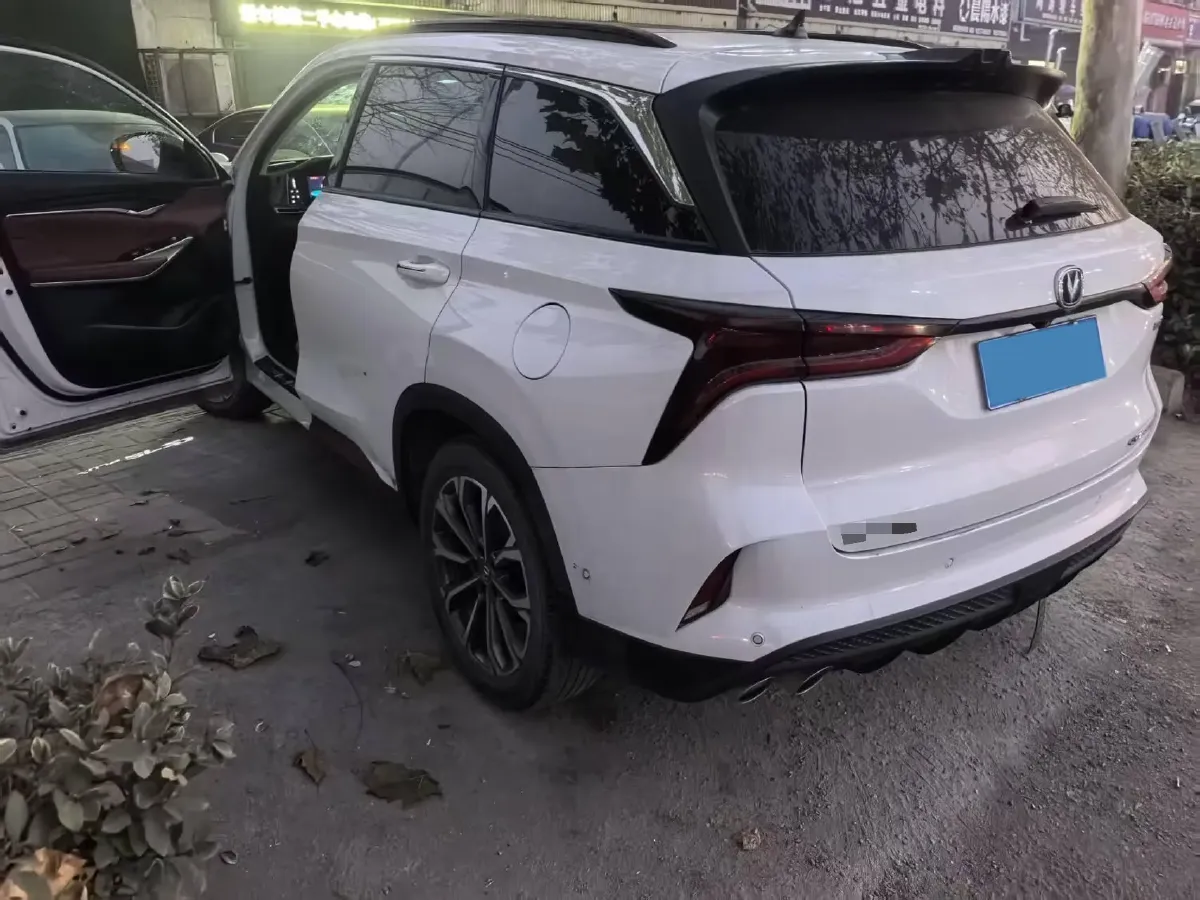 2020 ChangAn CS75 Plus 2.0T 233HP L4 8AT,autocango,china used car exporter,china ev exporter,chinese used car exporter,chinese used ev exporter