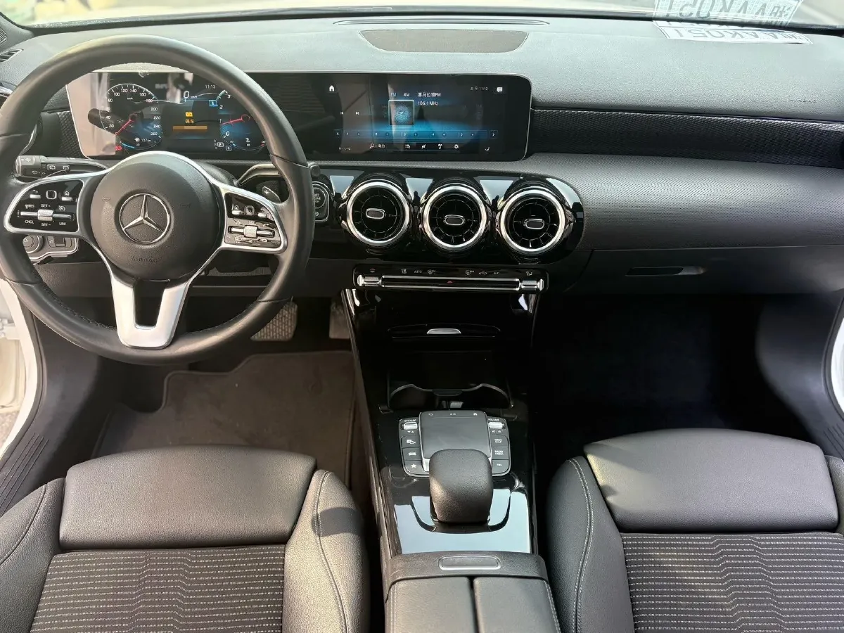 2019 Mercedes-Benz A Class 1.3T 163HP L4 7DCT,autocango,china used car exporter,china ev exporter,chinese used car exporter,chinese used ev exporter