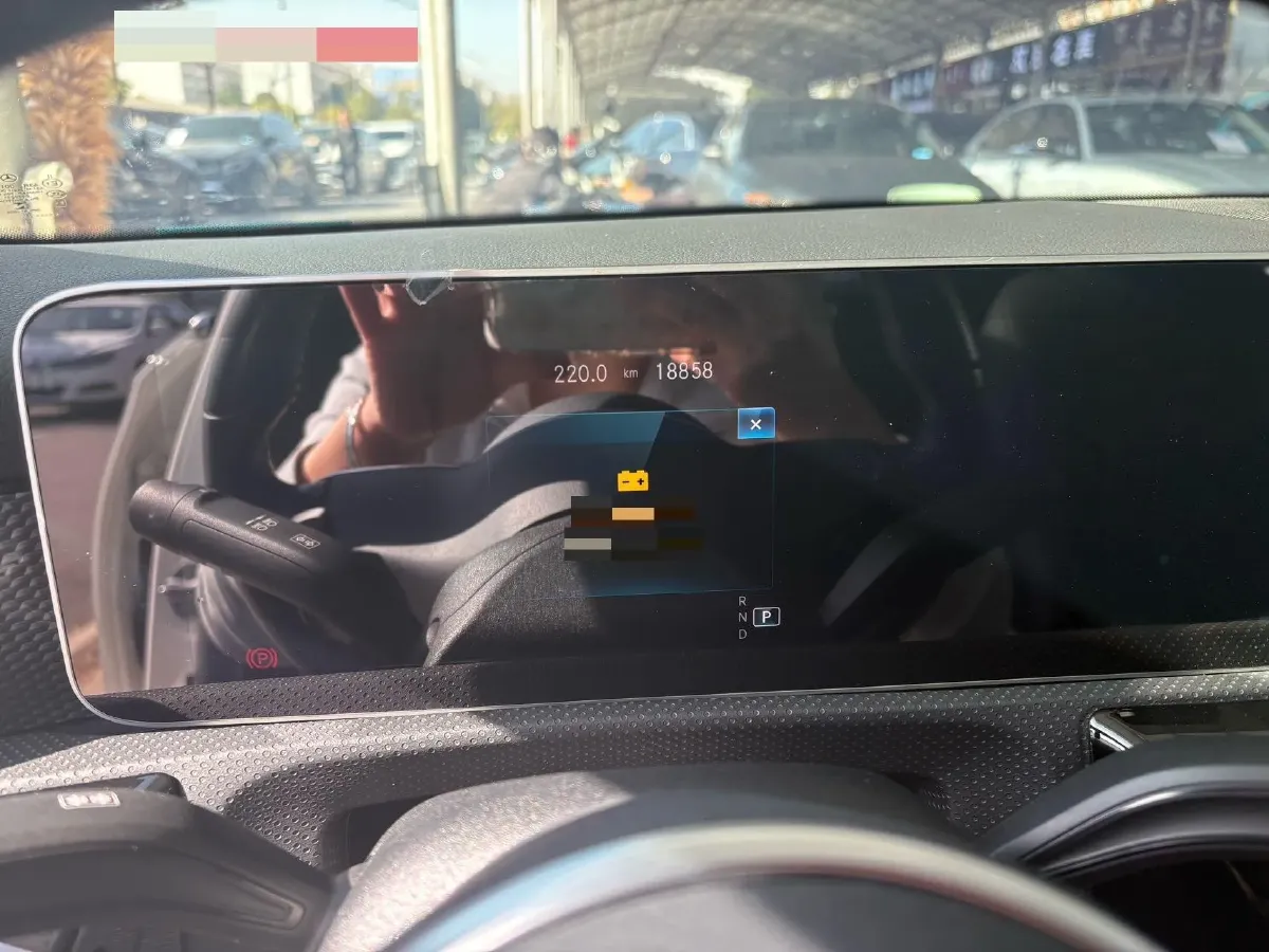 2019 Mercedes-Benz A Class 1.3T 163HP L4 7DCT,autocango,china used car exporter,china ev exporter,chinese used car exporter,chinese used ev exporter