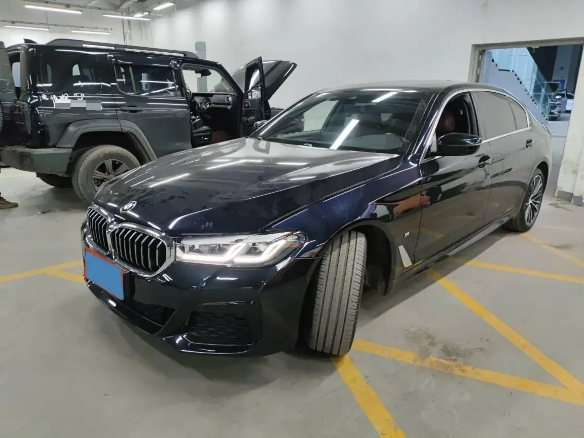 2021 BMW 5 Series 2.0T 252HP L4 8AT