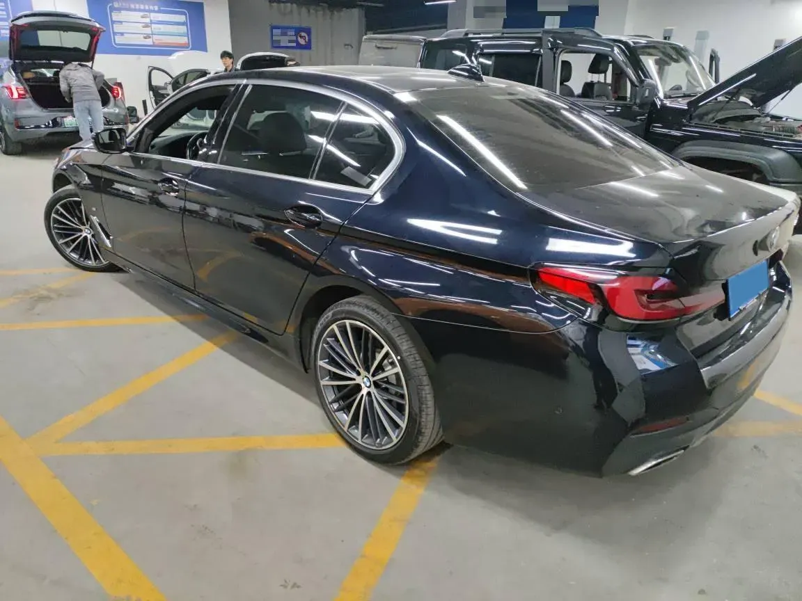 2021 BMW 5 Series 2.0T 252HP L4 8AT,autocango,china used car exporter,china ev exporter,chinese used car exporter,chinese used ev exporter