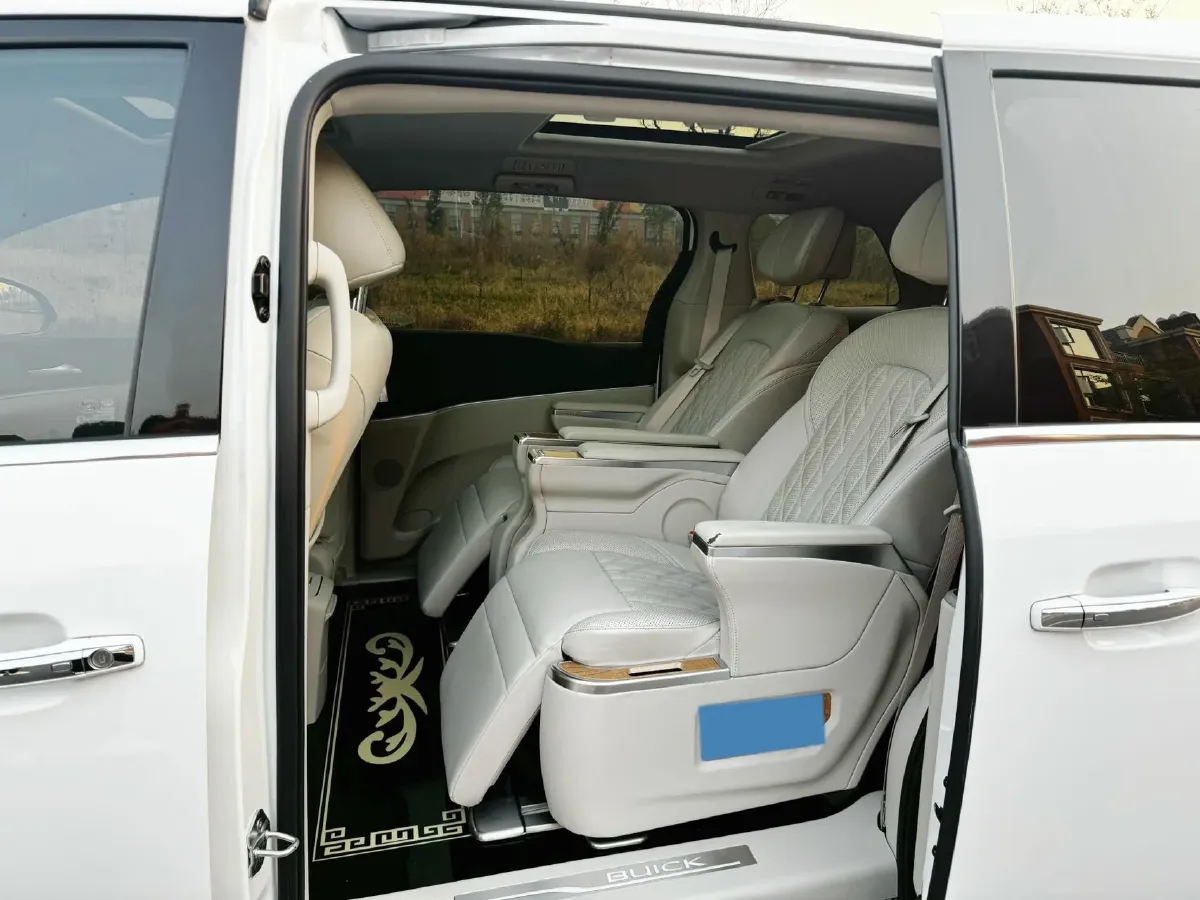 2021 Buick GL8 2.0T 237HP L4 9AT,autocango,china used car exporter,china ev exporter,chinese used car exporter,chinese used ev exporter