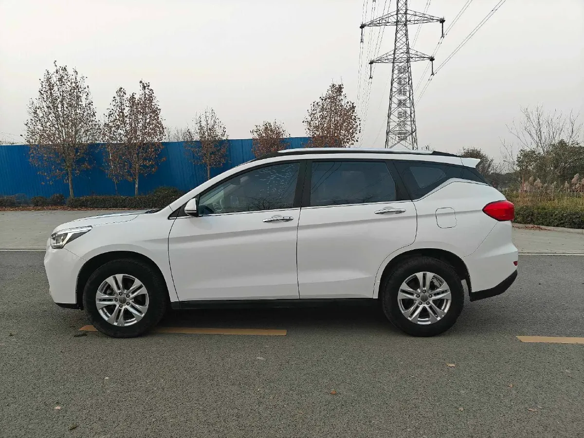 2017 Haval M6 1.5T 150HP L4 6AT,autocango,china used car exporter,china ev exporter,chinese used car exporter,chinese used ev exporter