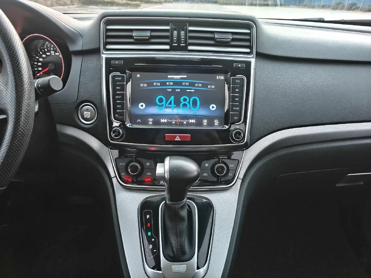 2017 Haval M6 1.5T 150HP L4 6AT,autocango,china used car exporter,china ev exporter,chinese used car exporter,chinese used ev exporter