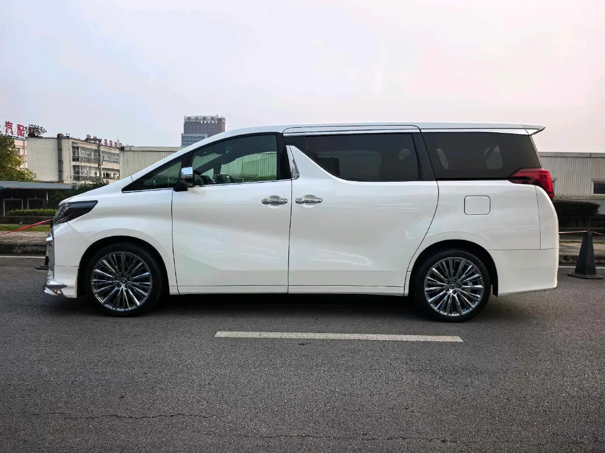 2018 Toyota Alphard 3.5L 301HP V6 8AT,autocango,china used car exporter,china ev exporter,chinese used car exporter,chinese used ev exporter