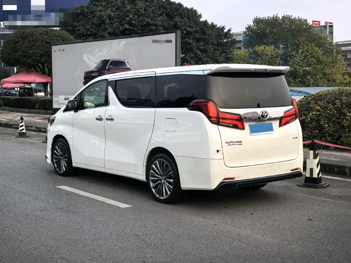 2018 Toyota Alphard 3.5L 301HP V6 8AT,autocango,china used car exporter,china ev exporter,chinese used car exporter,chinese used ev exporter