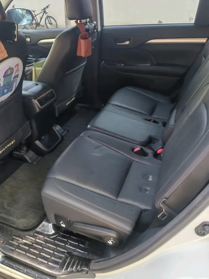 2017 Toyota Highlander 2.0T 220HP L4 6AT,autocango,china used car exporter,china ev exporter,chinese used car exporter,chinese used ev exporter