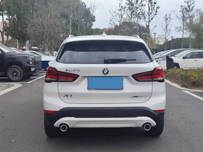 2021 BMW X1 2.0T 192HP L4 7DCT,autocango,china used car exporter,china ev exporter,chinese used car exporter,chinese used ev exporter
