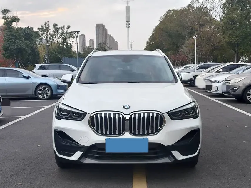 2021 BMW X1 2.0T 192HP L4 7DCT,autocango,china used car exporter,china ev exporter,chinese used car exporter,chinese used ev exporter