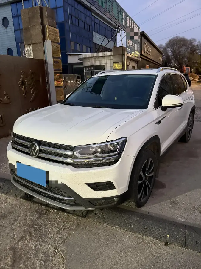 2022 Volkswagen Tharu 2.0T 186HP L4 7DCT 2022 Volkswagen Tharu 2.0T 186HP L4 7DCT