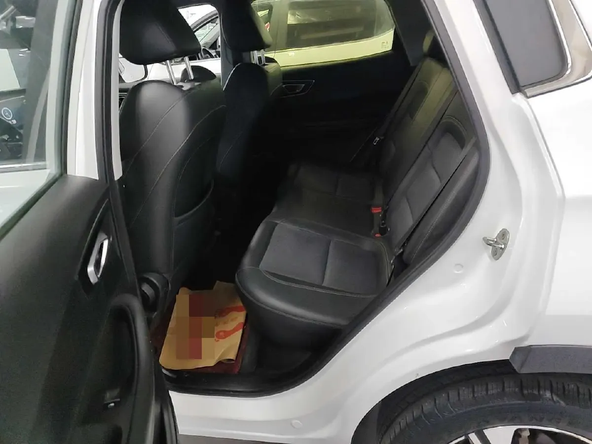 2020 Chery Tiggo 3 1.5L 116HP L4 5MT,autocango,china used car exporter,china ev exporter,chinese used car exporter,chinese used ev exporter