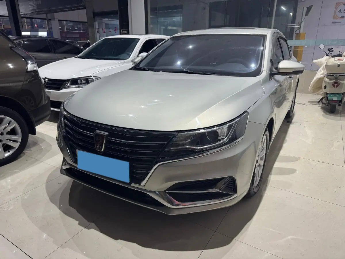 2017 Roewe i6 1.0T 125HP L3 2AT PHEV