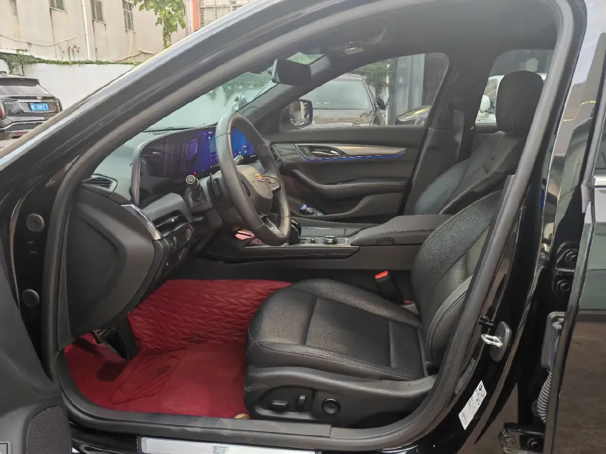 2024 Cadillac CT5 2.0T 237HP L4 10AT,autocango,china used car exporter,china ev exporter,chinese used car exporter,chinese used ev exporter