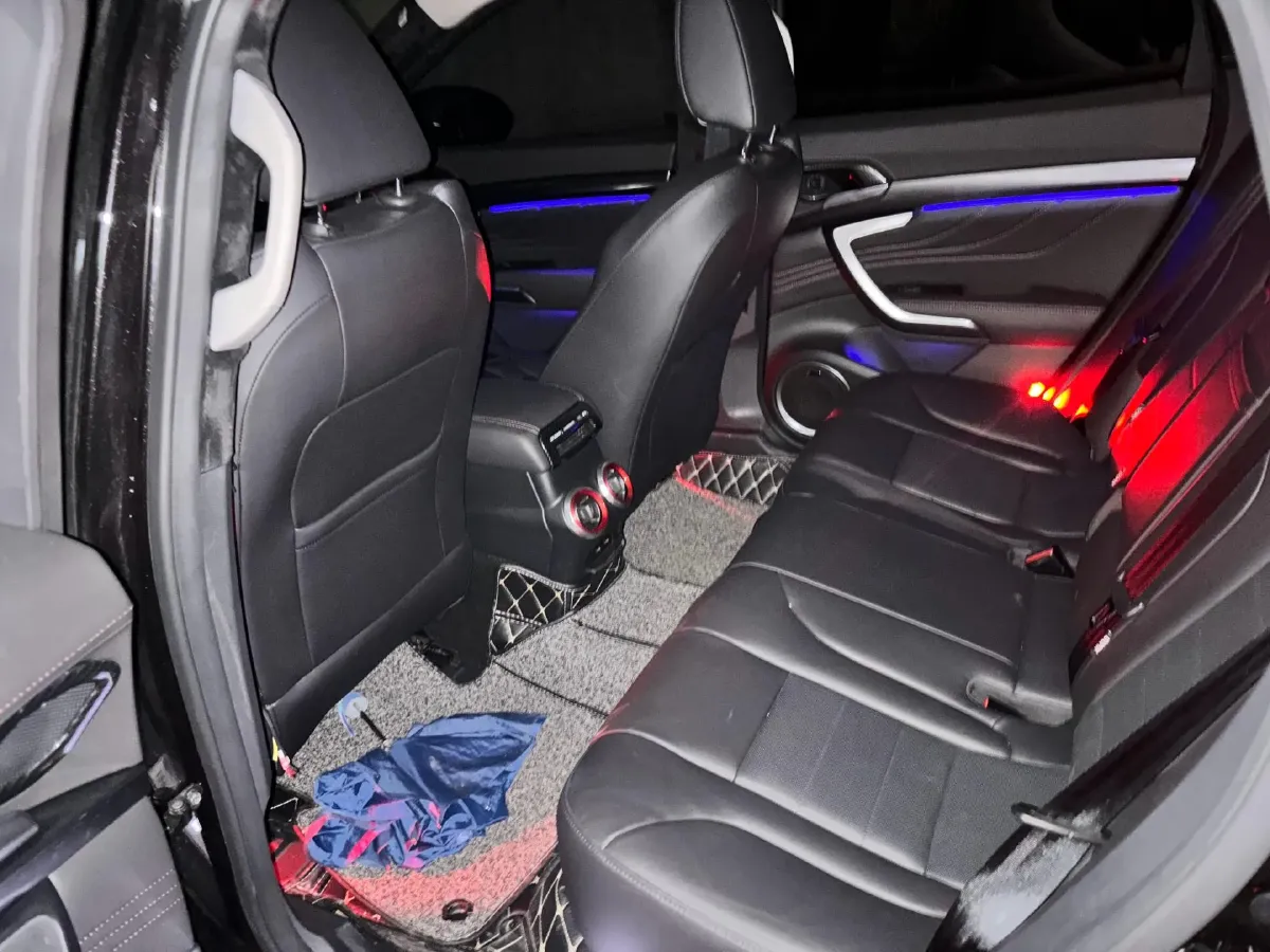 2017 WEY VV7 2.0T 234HP L4 7DCT,autocango,china used car exporter,china ev exporter,chinese used car exporter,chinese used ev exporter