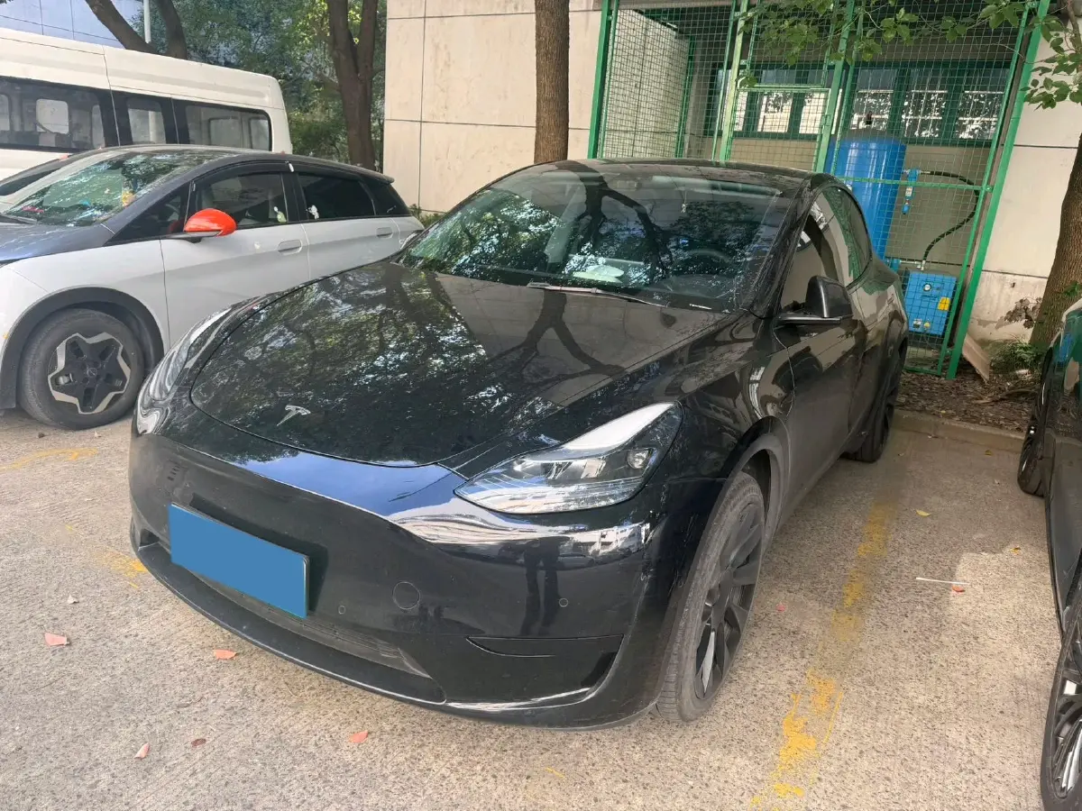 2022 Tesla Model Y BEV 60KWH