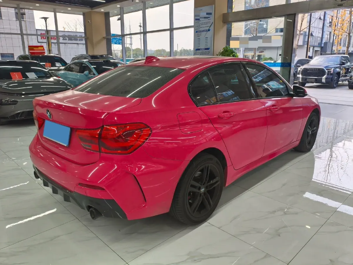 2021 BMW 1 Series 1.5T 140HP L3 7DCT,autocango,china used car exporter,china ev exporter,chinese used car exporter,chinese used ev exporter
